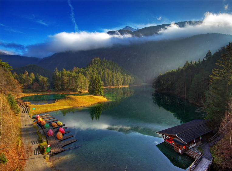 Озеро в Австриии